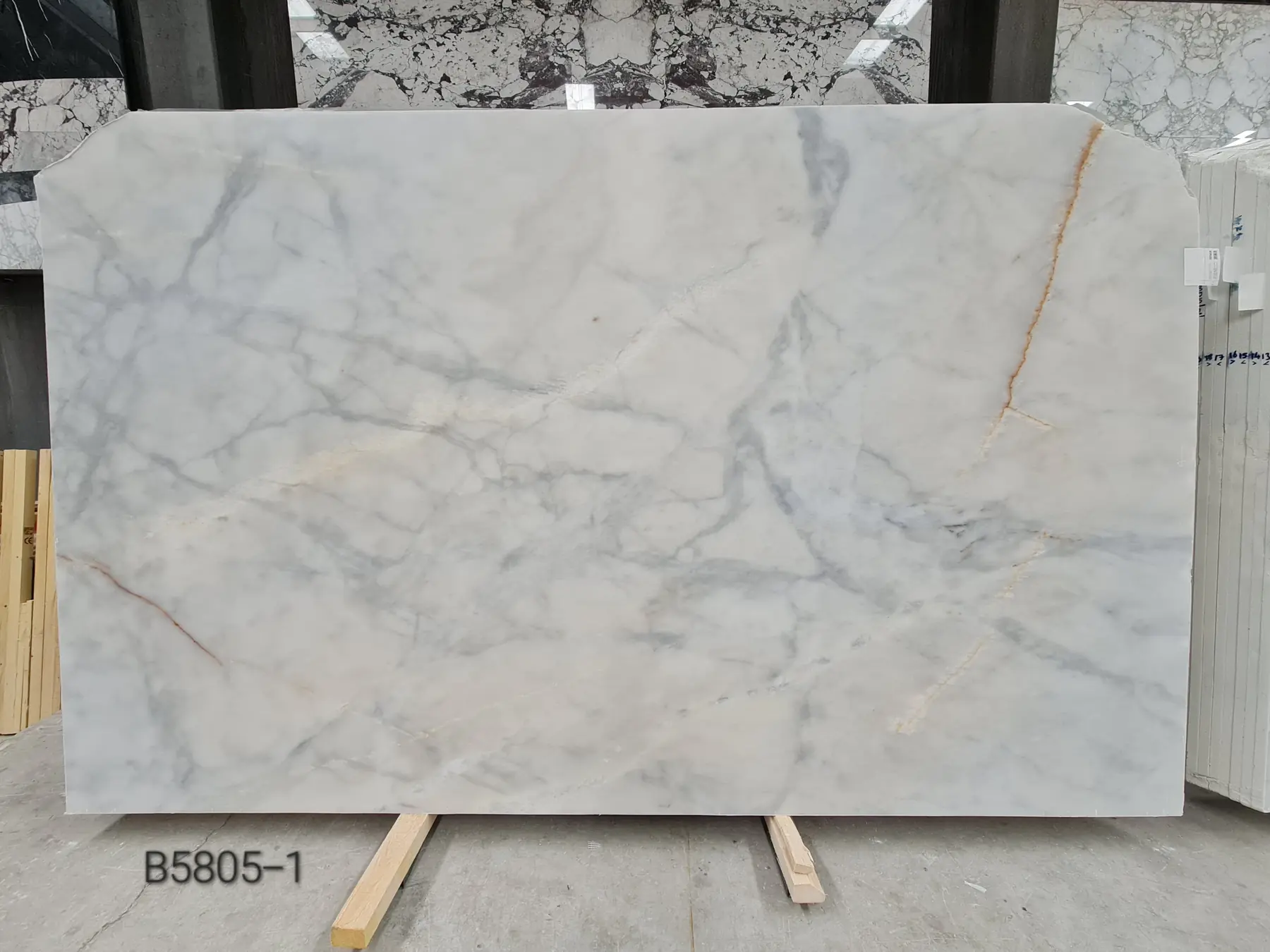 Natural Stone Collection Afyon White marble tile and slab, lot B5805, 2 cm, Honed